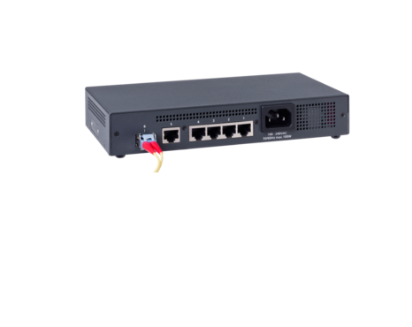 [Translate to Französich:] desktiop switch with SFP