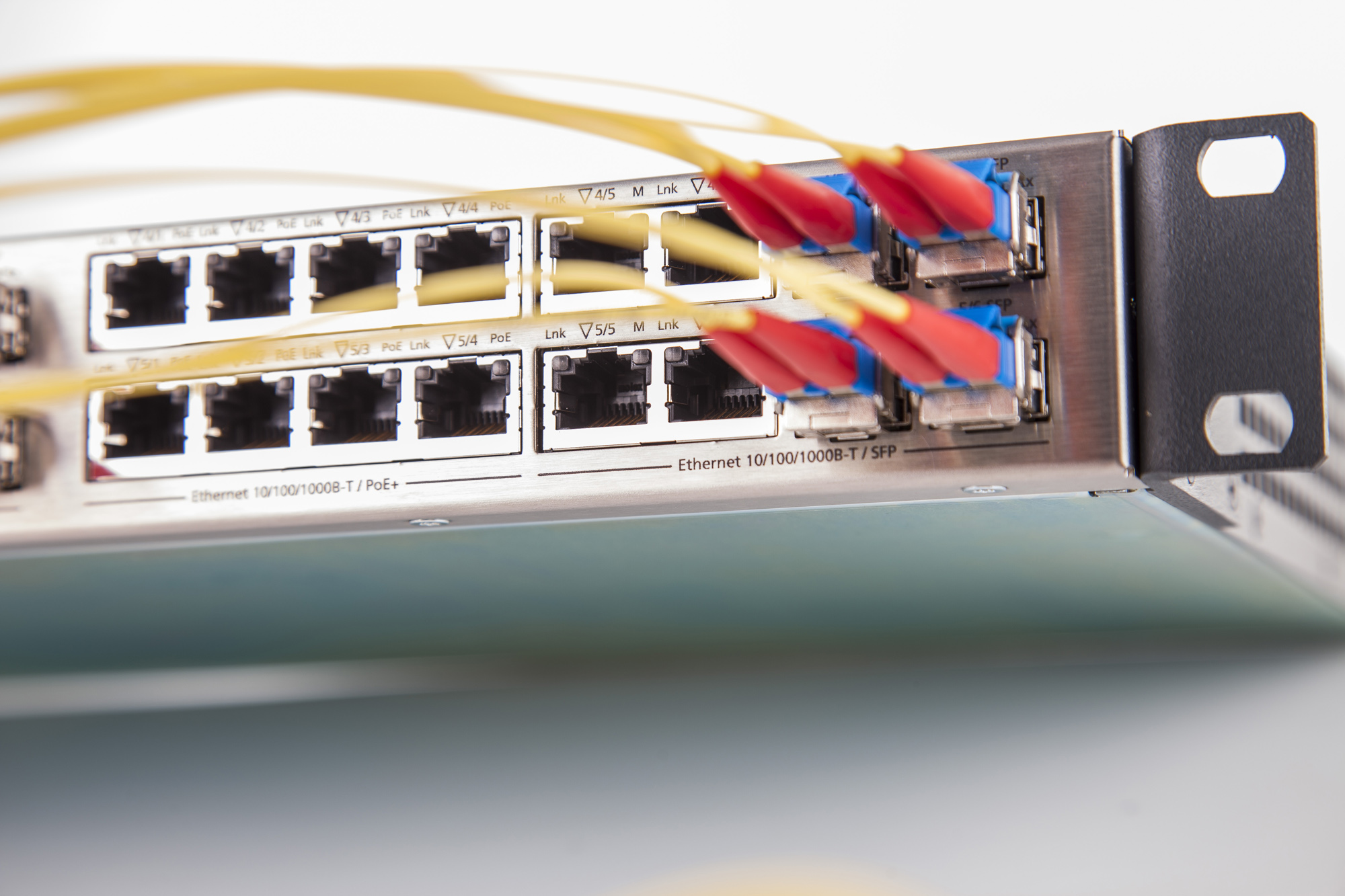 MICROSENS Profi Line Rack 25port Gigabit 19" Switch with